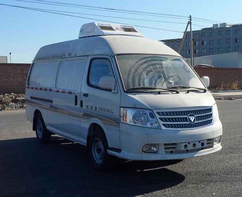 福田風(fēng)景面包冷藏車